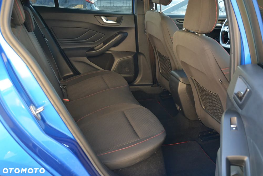 Ford Focus 2.0 EcoBlue ST-Line - 32