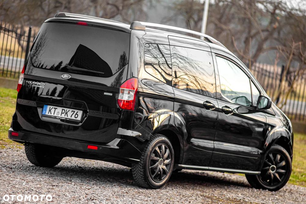 Ford Tourneo Courier 1.0 EcoBoost S&S Titanium - 12