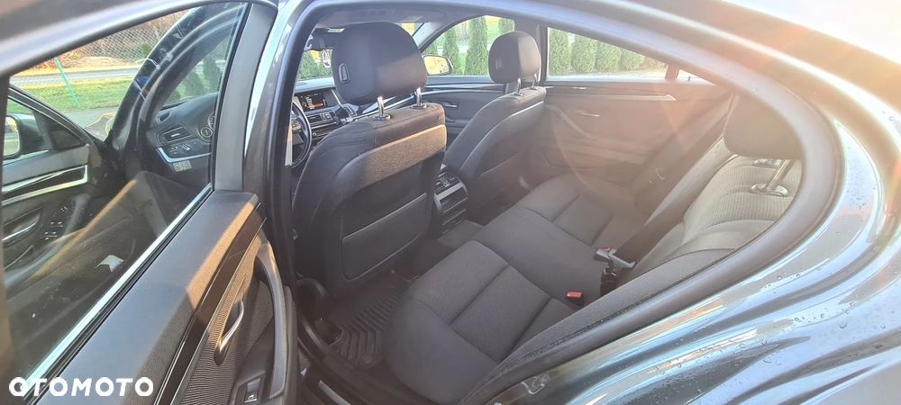 BMW Seria 5 518d - 10