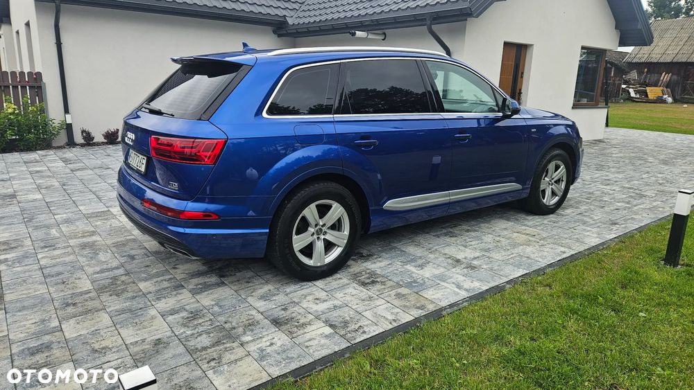 Audi Q7 - 12