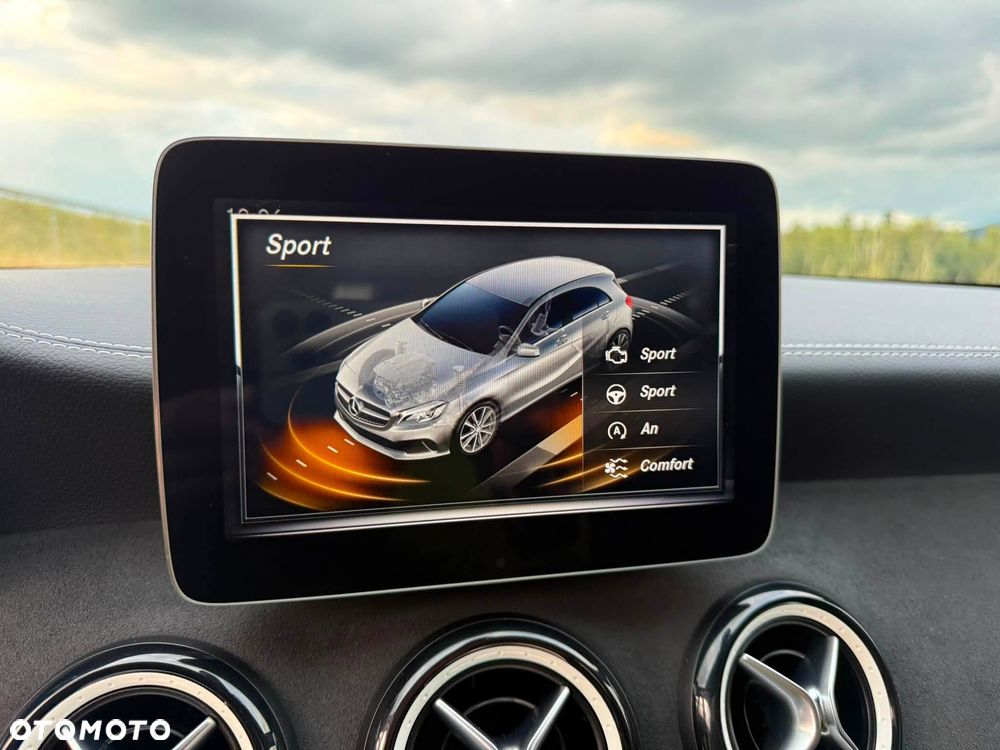Mercedes-Benz Klasa A 180 (BlueEFFICIENCY) AMG Sport - 34