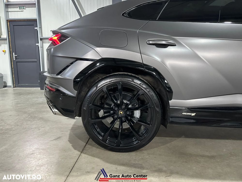 Lamborghini URUS Standard - 36