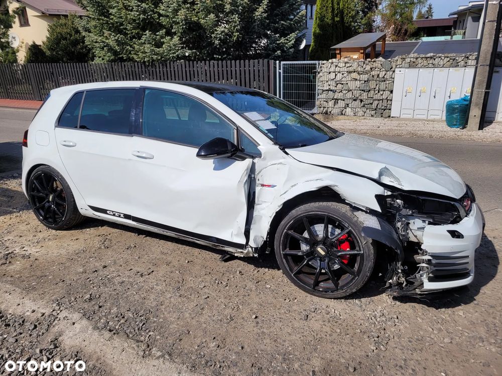 Volkswagen Golf 2.0 TSI BMT GTI - 14