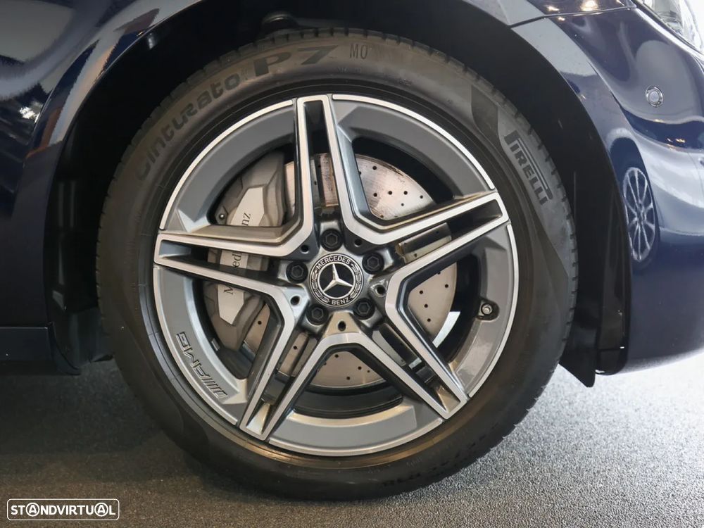 Mercedes-Benz E 300 de 9G-TRONIC AMG Line - 13