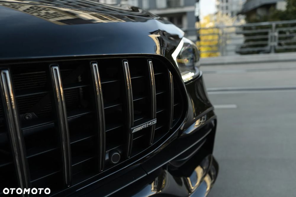 Mercedes-Benz AMG GT 53 4Matic+ 4D Speedshift TCT 9G - 12
