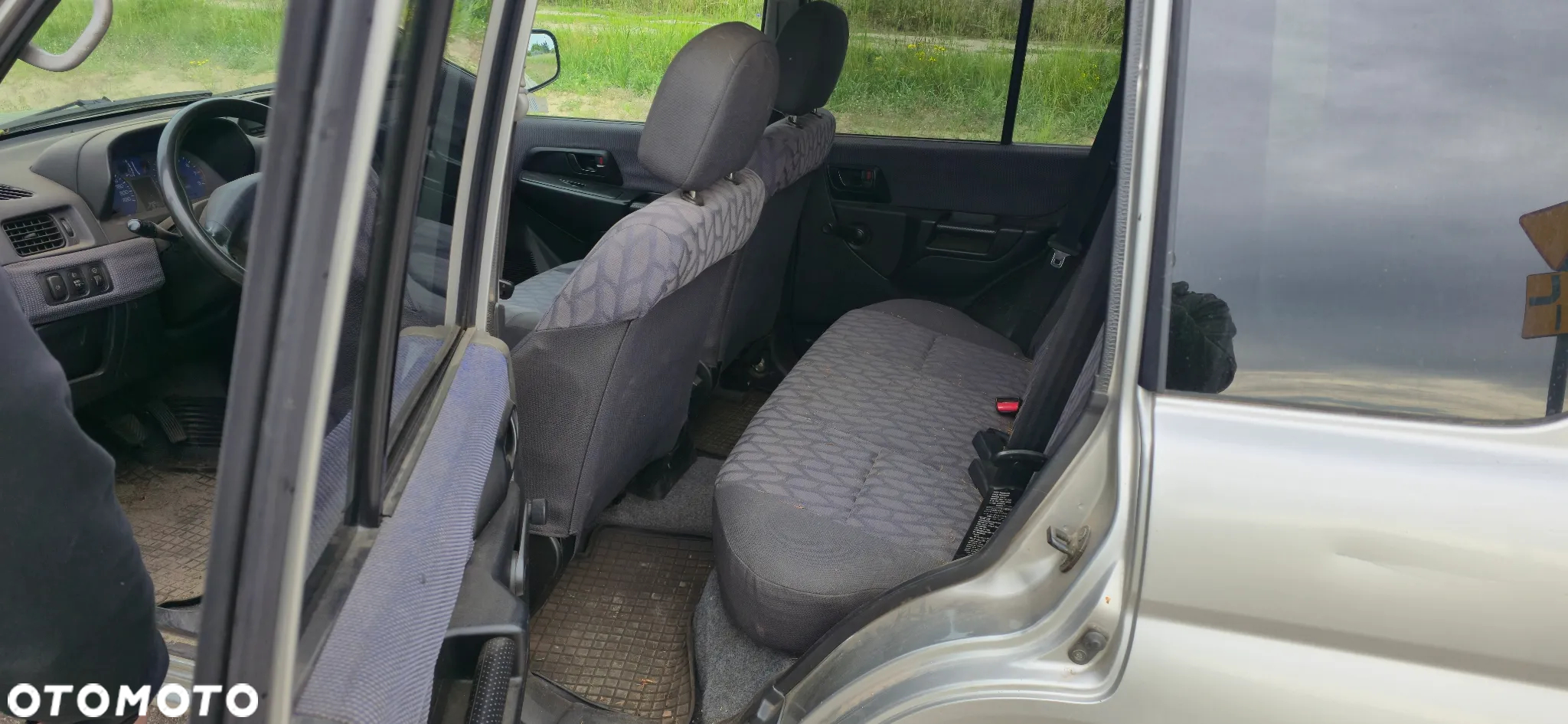 Mitsubishi Pajero Pinin - 9