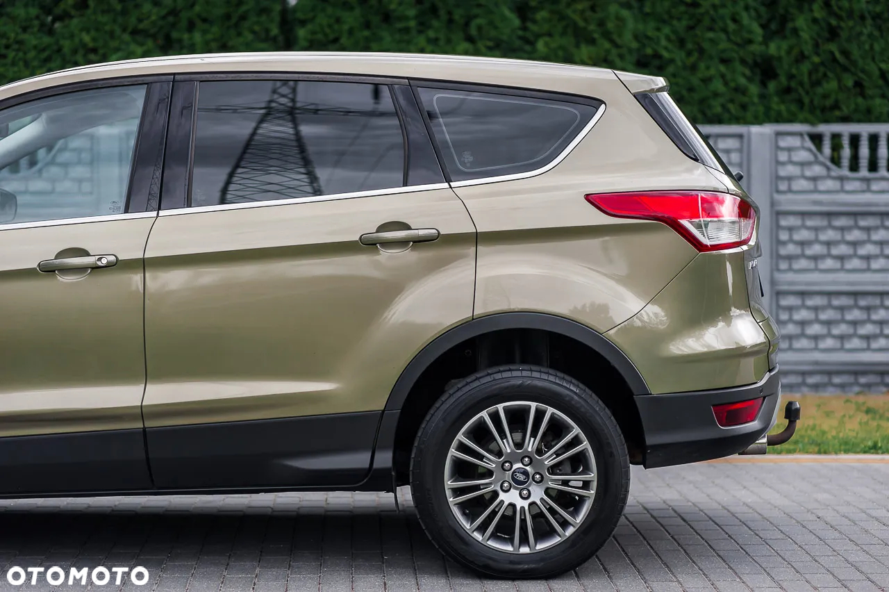 Ford Kuga 2.0 TDCi 2x4 Titanium - 22
