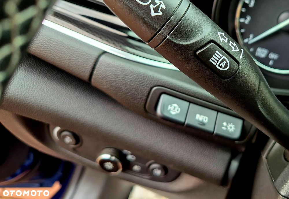 Opel Insignia 2.0 CDTI Business Elegance S&S - 23