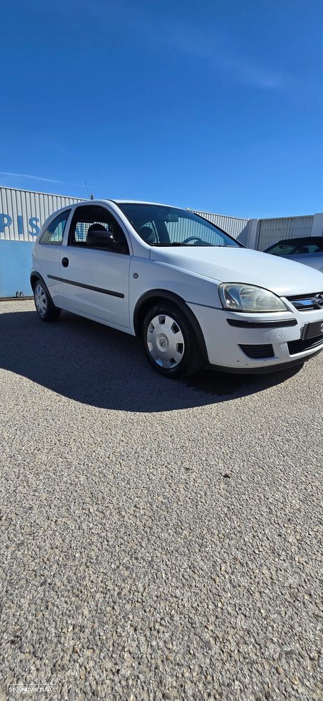 Opel Corsa 1.3 CDTI Essentia - 2