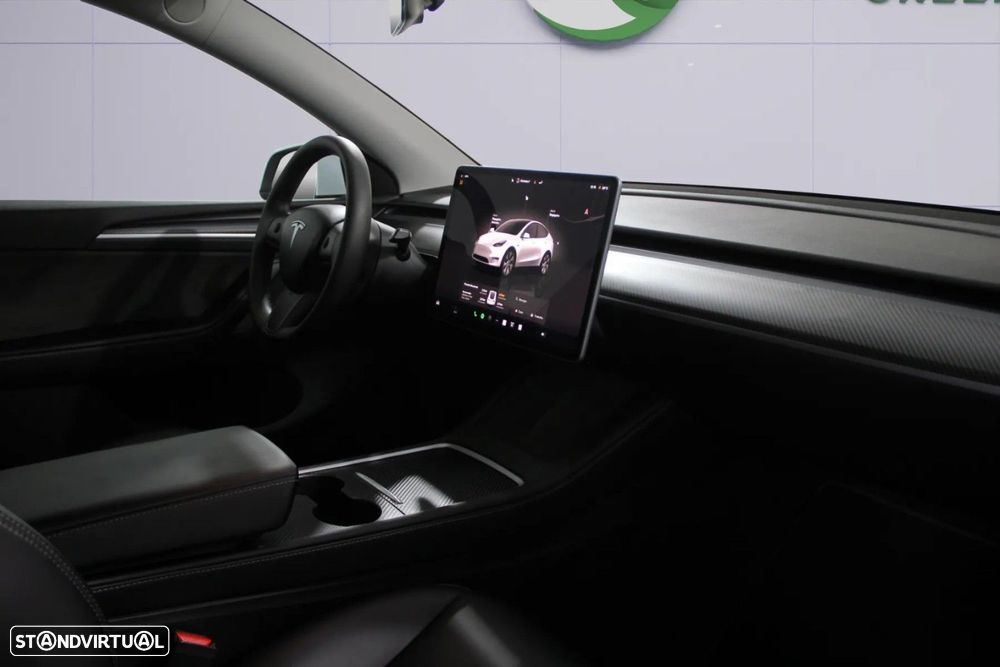 Tesla Model Y Standard - 9