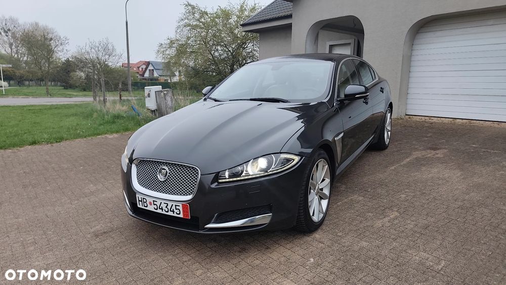 Jaguar XF 3.0 V6 Kompressor AWD - 1