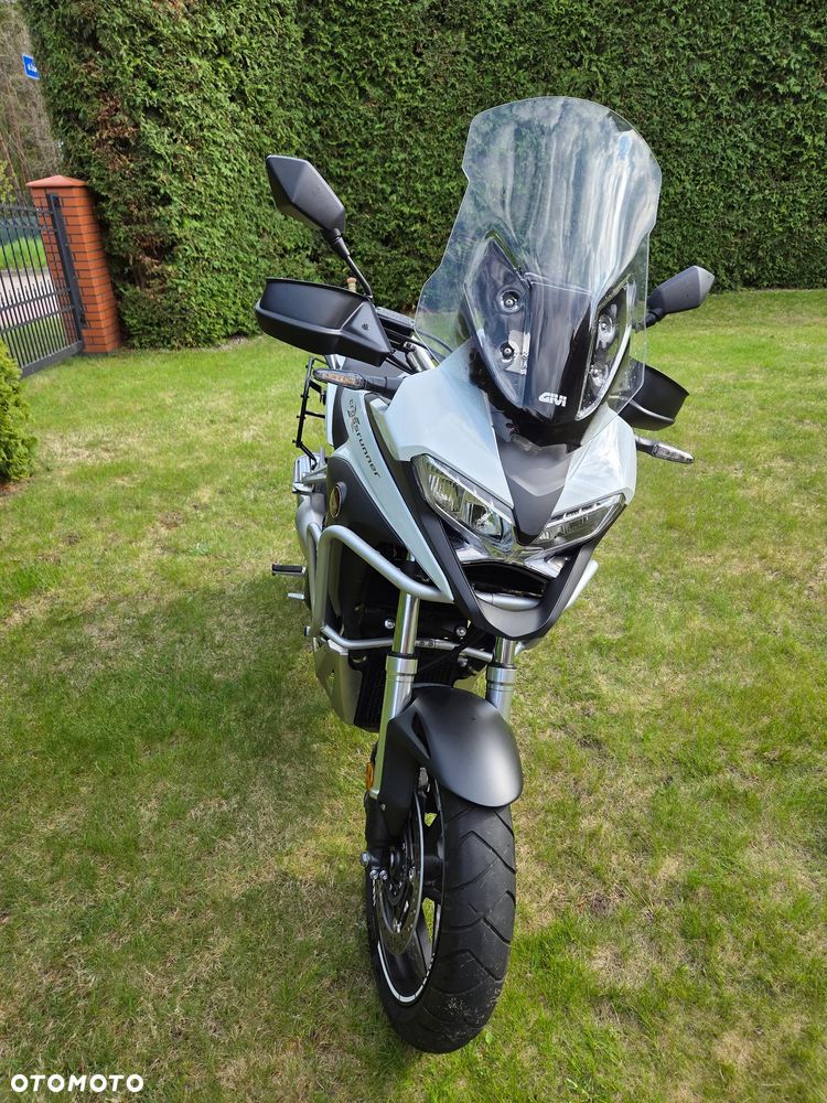 Honda VFR - 6