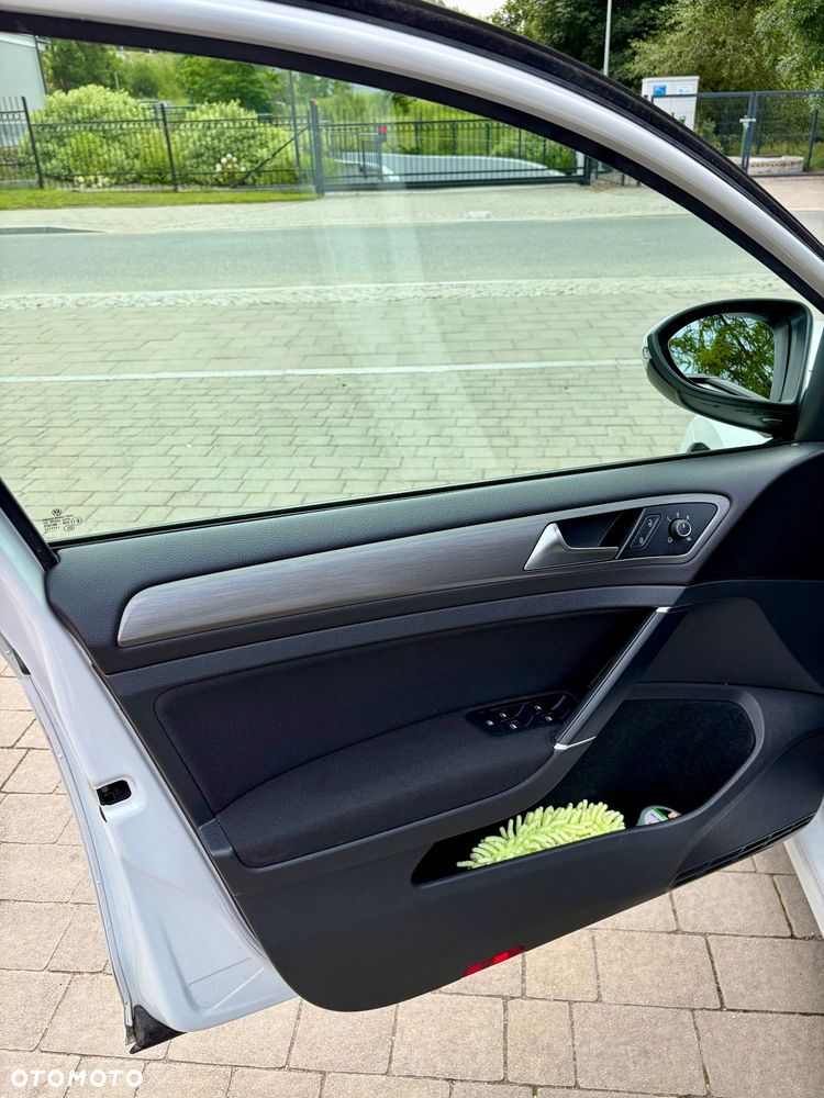 Volkswagen Golf 1.2 TSI Comfortline DSG - 19