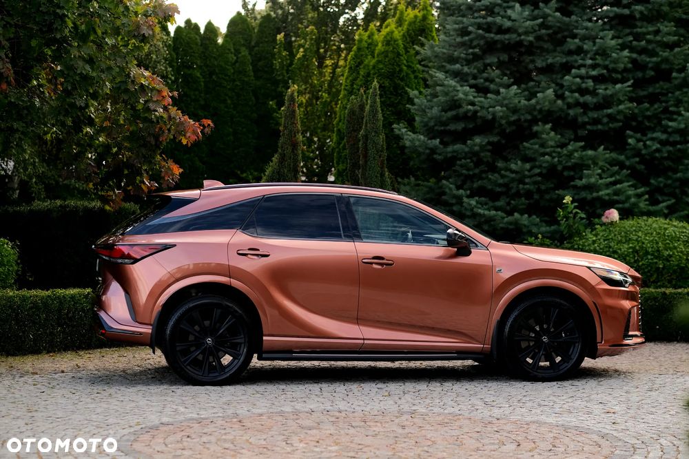 Lexus RX - 8