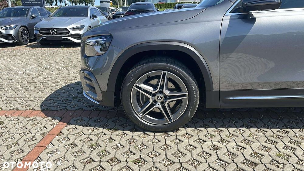 Mercedes-Benz GLB 200 AMG Line 7G-DCT - 23