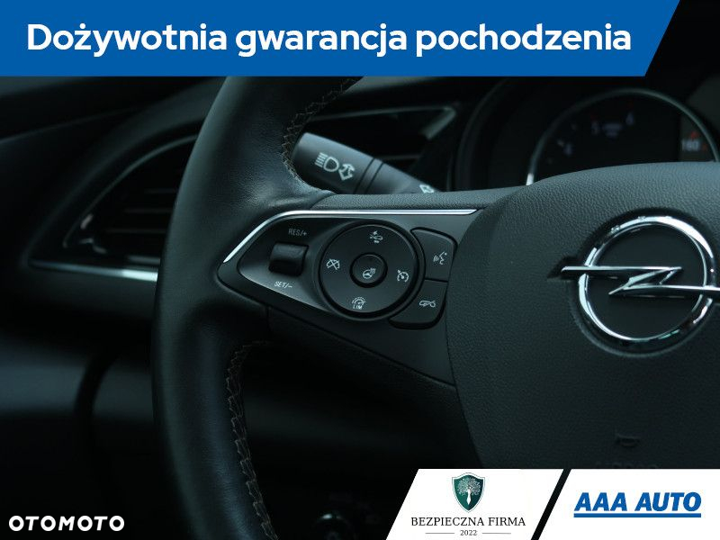 Opel Insignia - 22
