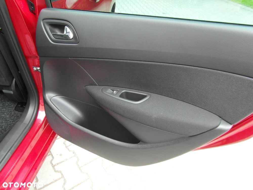 Peugeot 308 120 VTi Active - 31