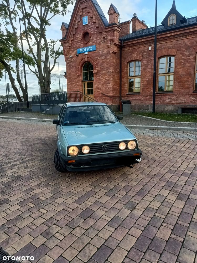Volkswagen Golf - 10