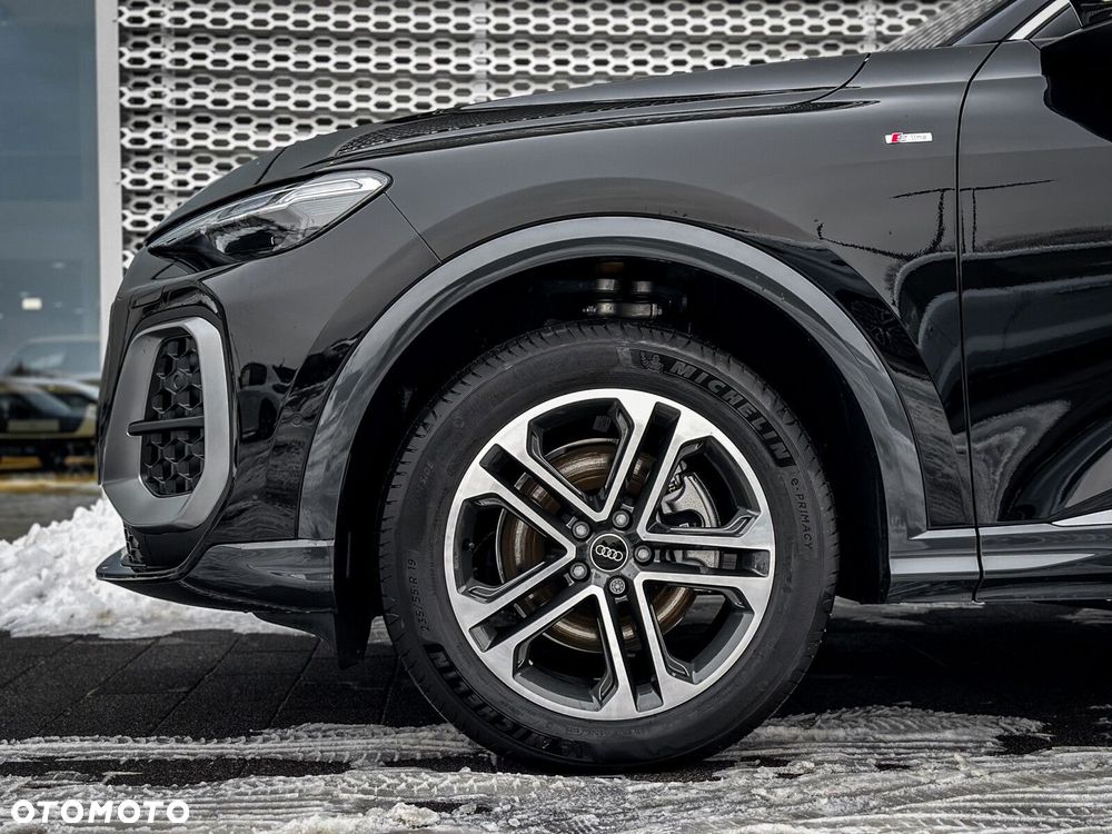 Audi Q5 Sportback - 4