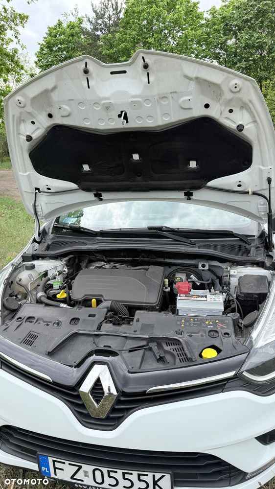 Renault Clio 1.2 16V Limited EU6 - 28