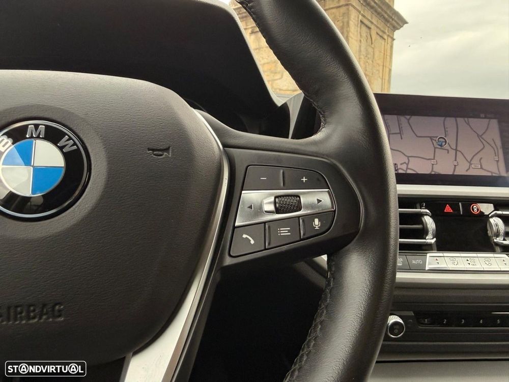 BMW 330 e Touring Corporate Edition Auto - 34