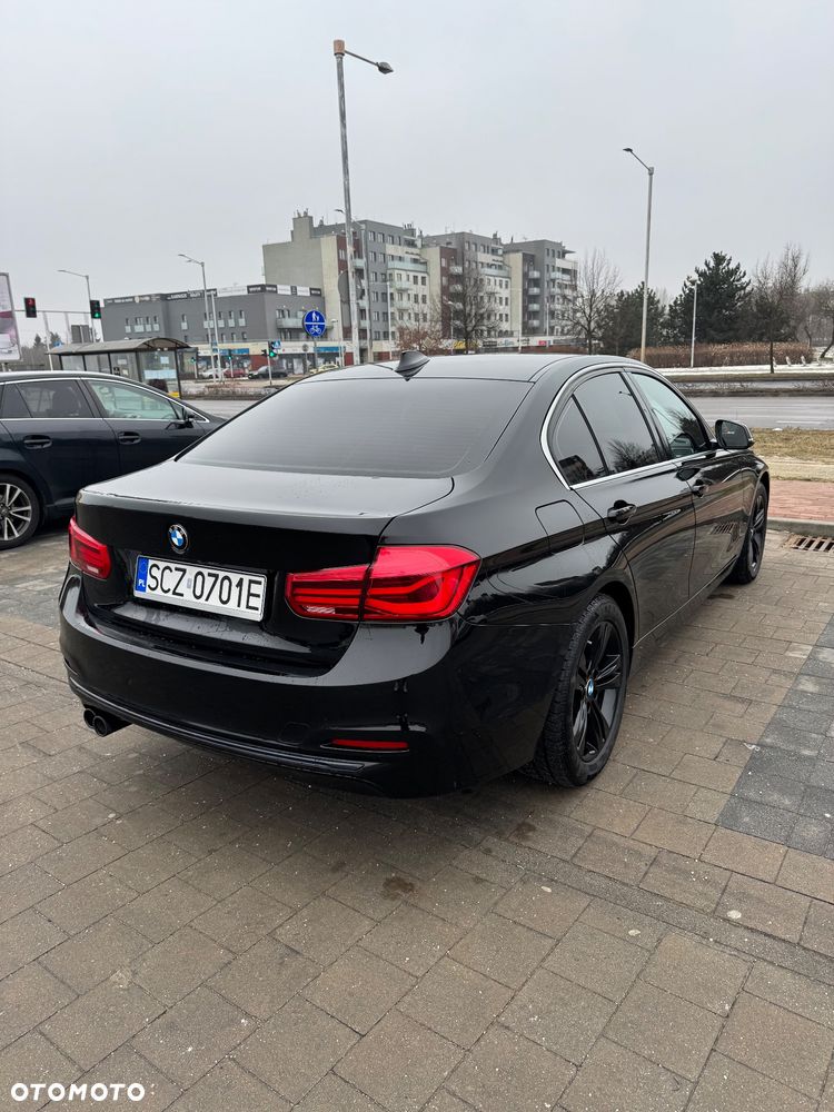 BMW Seria 3 330i xDrive Edition Luxury Line Purity - 4