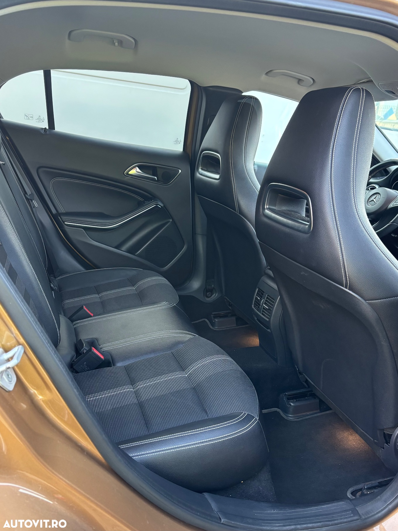 Mercedes-Benz GLA - 7
