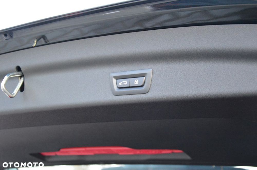 BMW X1 sDrive18i M Sport - 23