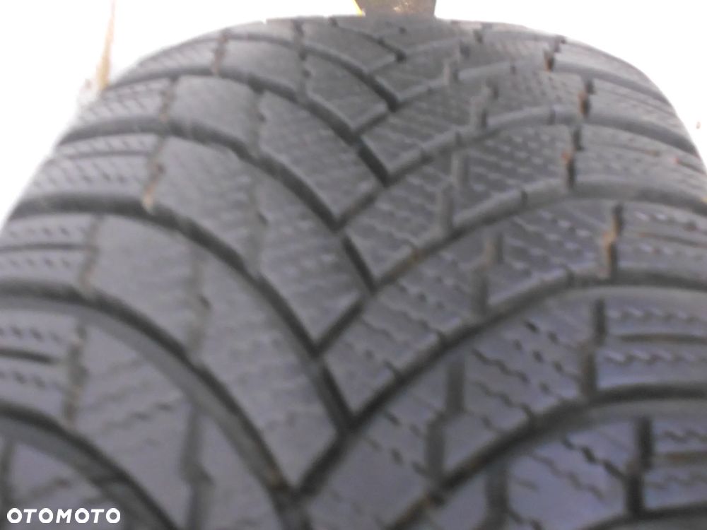 OPONA POJEDYNKA  225/65R17 FIRESTONE WINTERHAWK 4 DOT 1723 7.8MM - 2