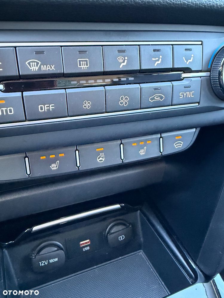 Kia Ceed 1.5 T-GDI Business Line - 29