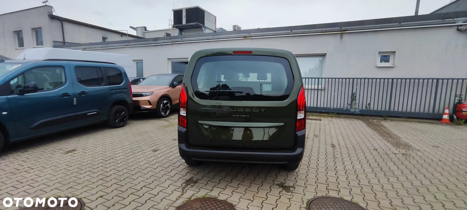 Peugeot Rifter Long 1.2 PureTech Allure S&S - 4