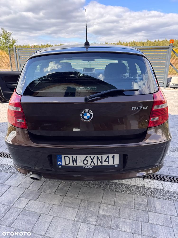BMW Seria 1 118d DPF - 5