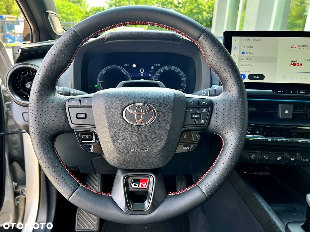 Toyota C-HR - 10