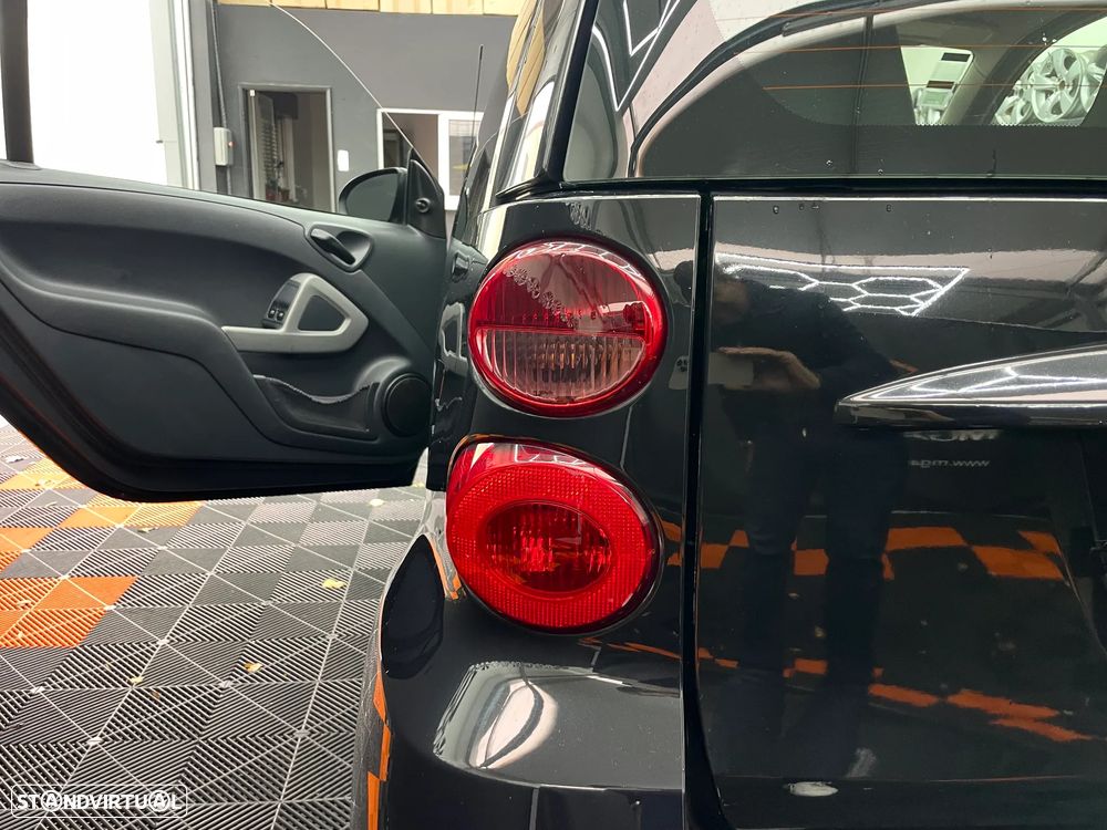 Smart ForTwo Coupé 0.8 cdi Pulse 54 Softouch - 23