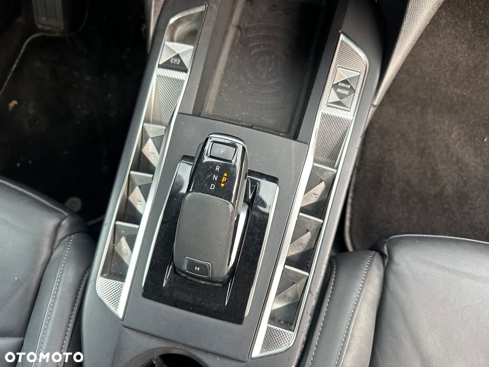 DS Automobiles DS 3 Crossback 1.2 PureTech Performance Line + - 13