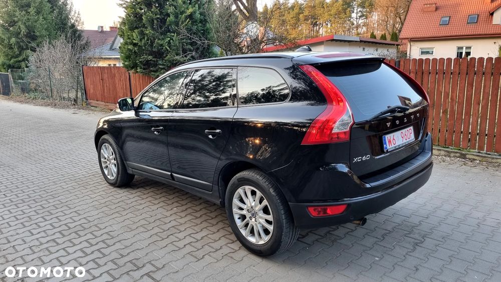 Volvo XC 60 D3 Momentum - 8