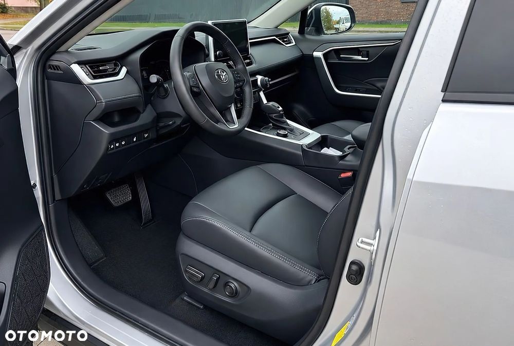 Toyota RAV4 - 9