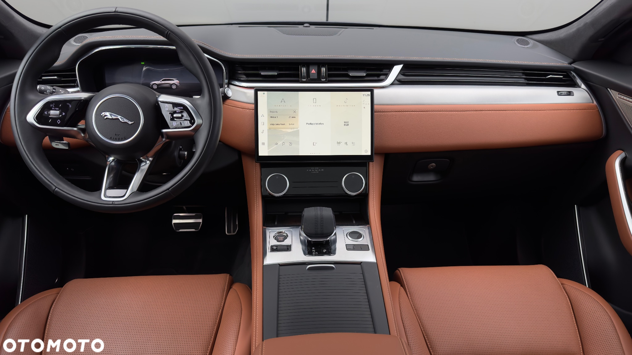 Jaguar F-Pace - 10