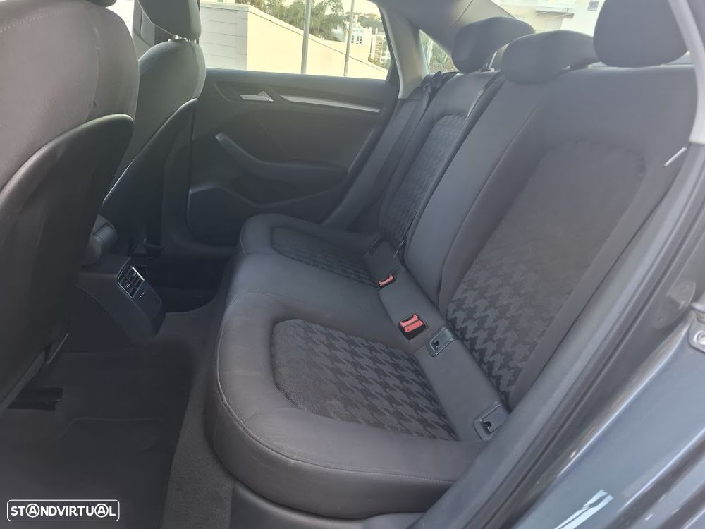 Audi A3 Limousine 1.6 TDI Advance - 36