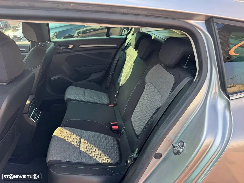 Renault Mégane Sport Tourer - 19