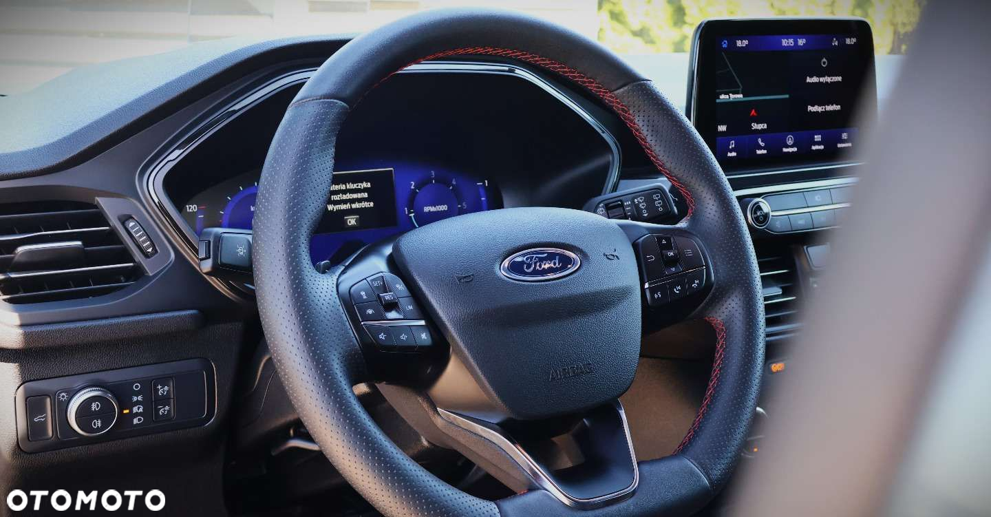 Ford Kuga - 10