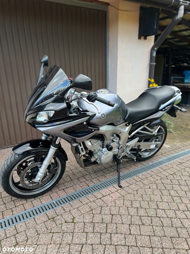 Yamaha FZ6 - 4