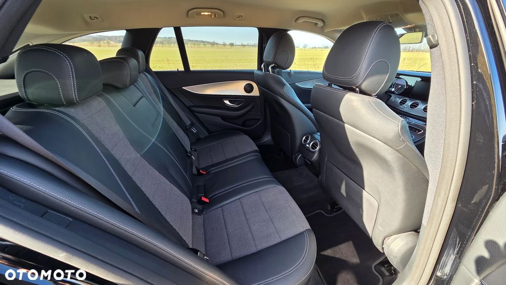 Mercedes-Benz Klasa E 300 de 9G-TRONIC AMG Line - 30