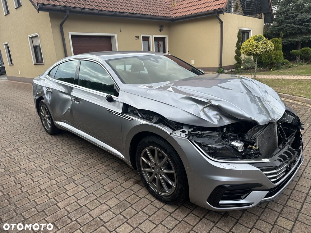 Volkswagen Arteon 2.0 TDI SCR 4Motion DSG R-Line - 9