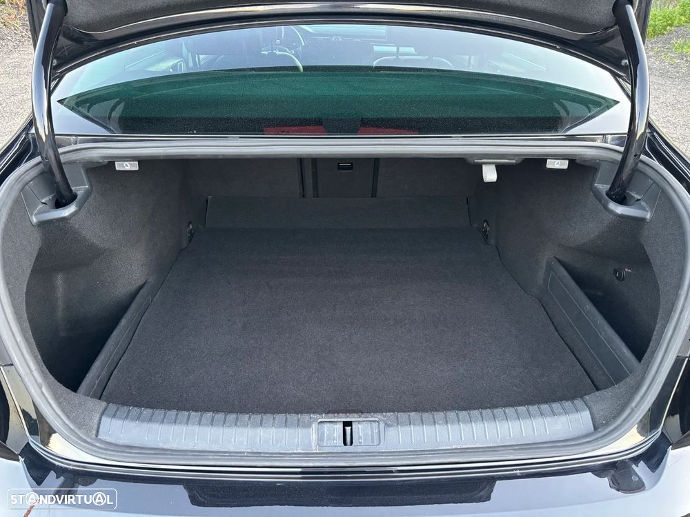 VW Passat 2.0 TDI Highline DSG - 9