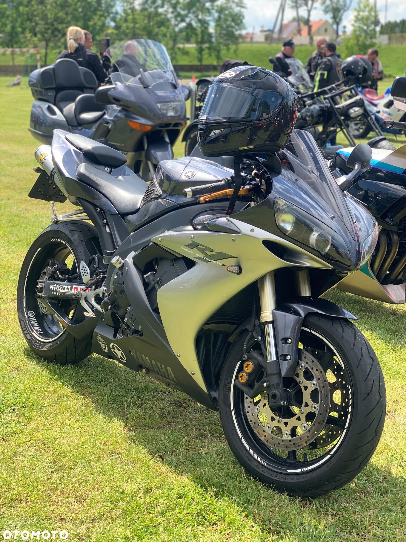 Yamaha R1 - 17