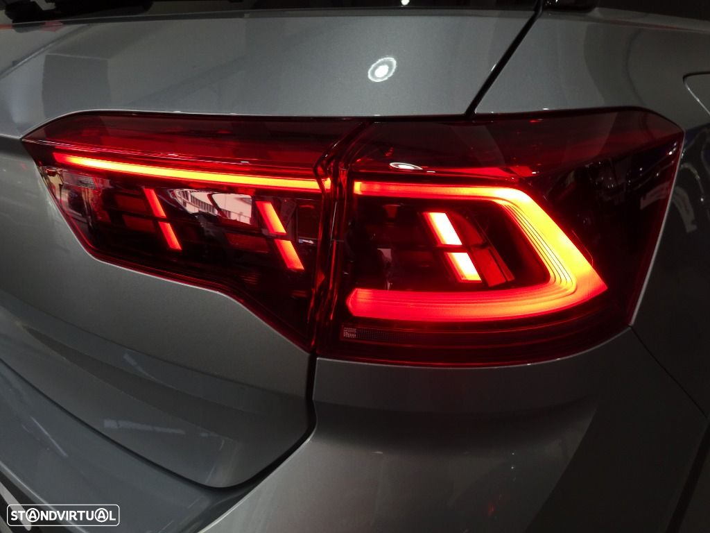 VW T-Roc 1.5 TSI Black Style DSG - 37