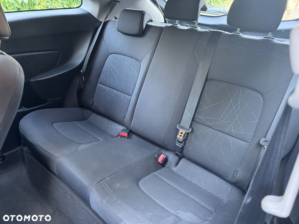 Kia Rio 1.2 Dream Team Edition - 8