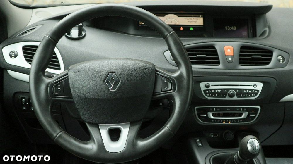 Renault Scenic 1.6 16V 110 LIMITED - 24