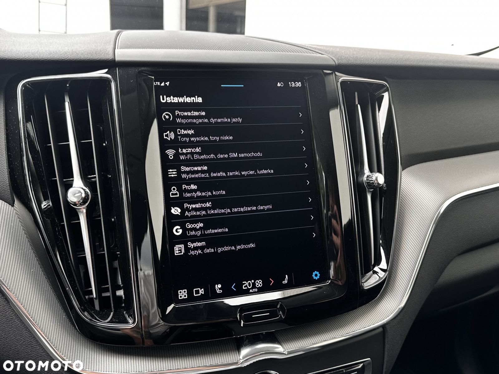 Volvo XC 60 - 30